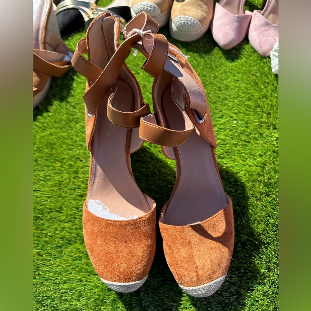Women's Tan Espadrille Wedges